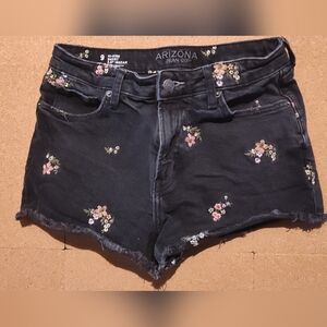 Arizona Jean shorts Size 9 Flowers